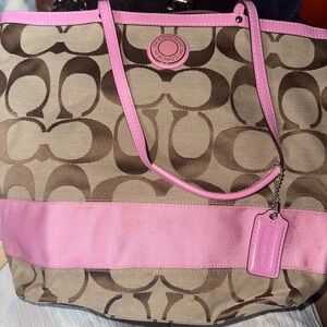 Coach tote in candy pink